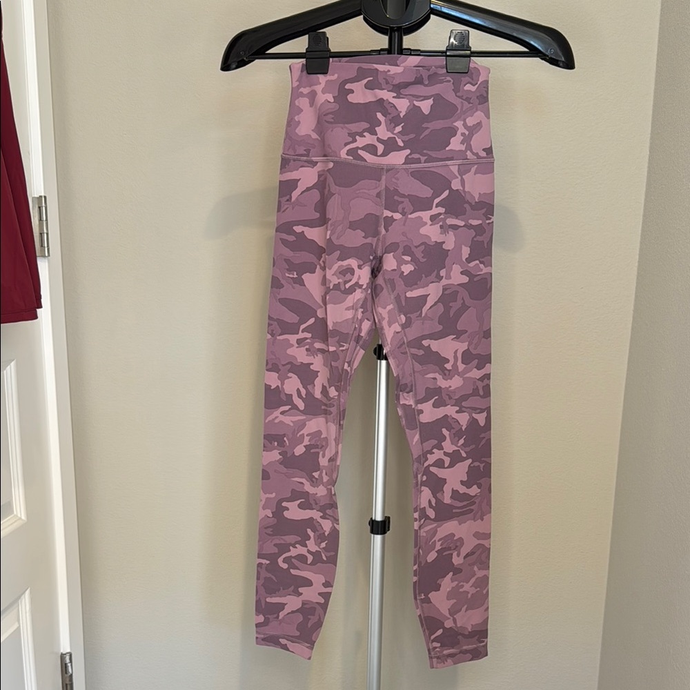 Lululemon - Align leggings, Size 4, 25” Pink Camo Leggings